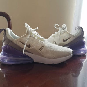 Nike Air Max 270